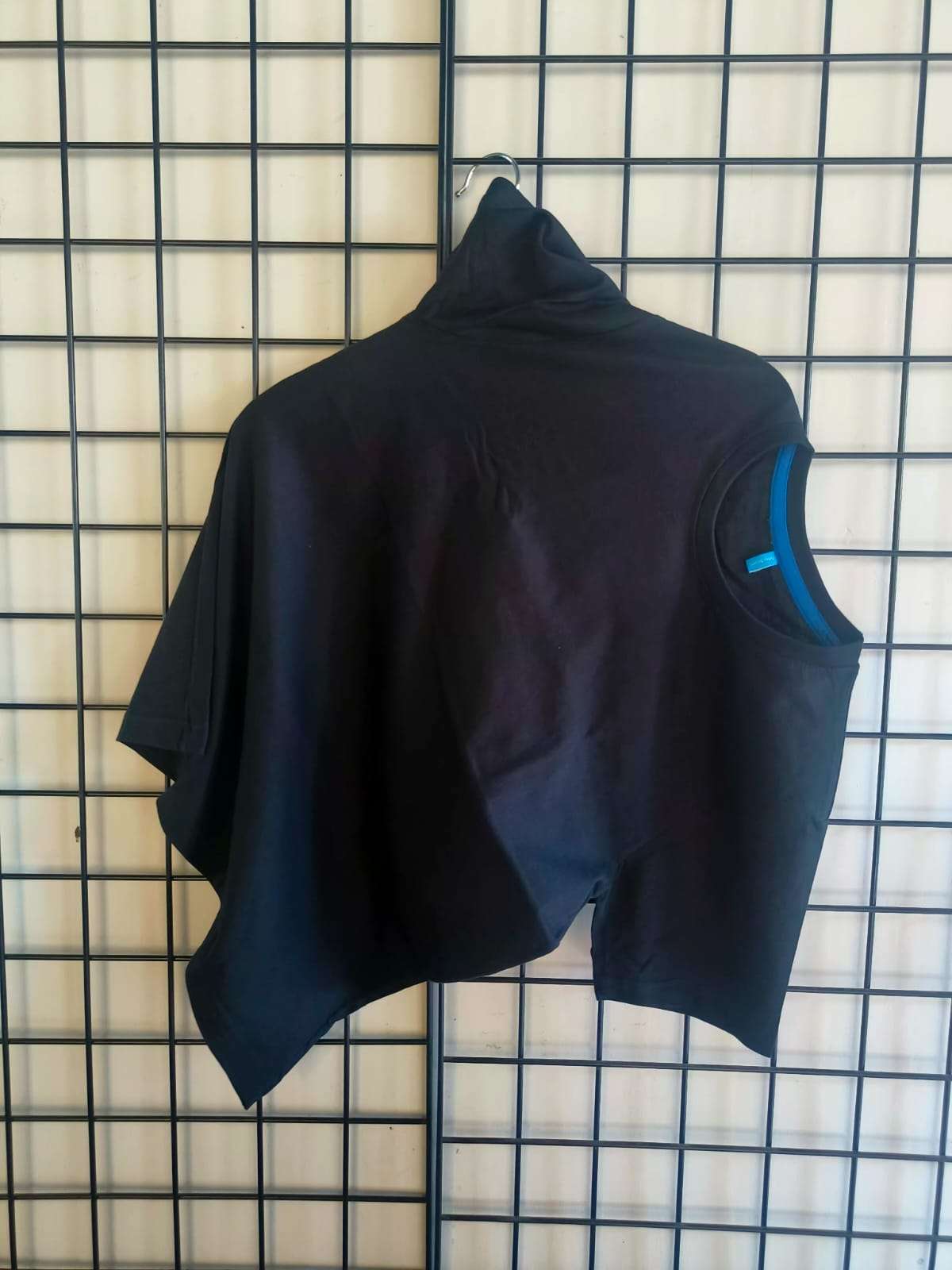 Black Solid Round Neck Tshirt - Awestruck Clothing