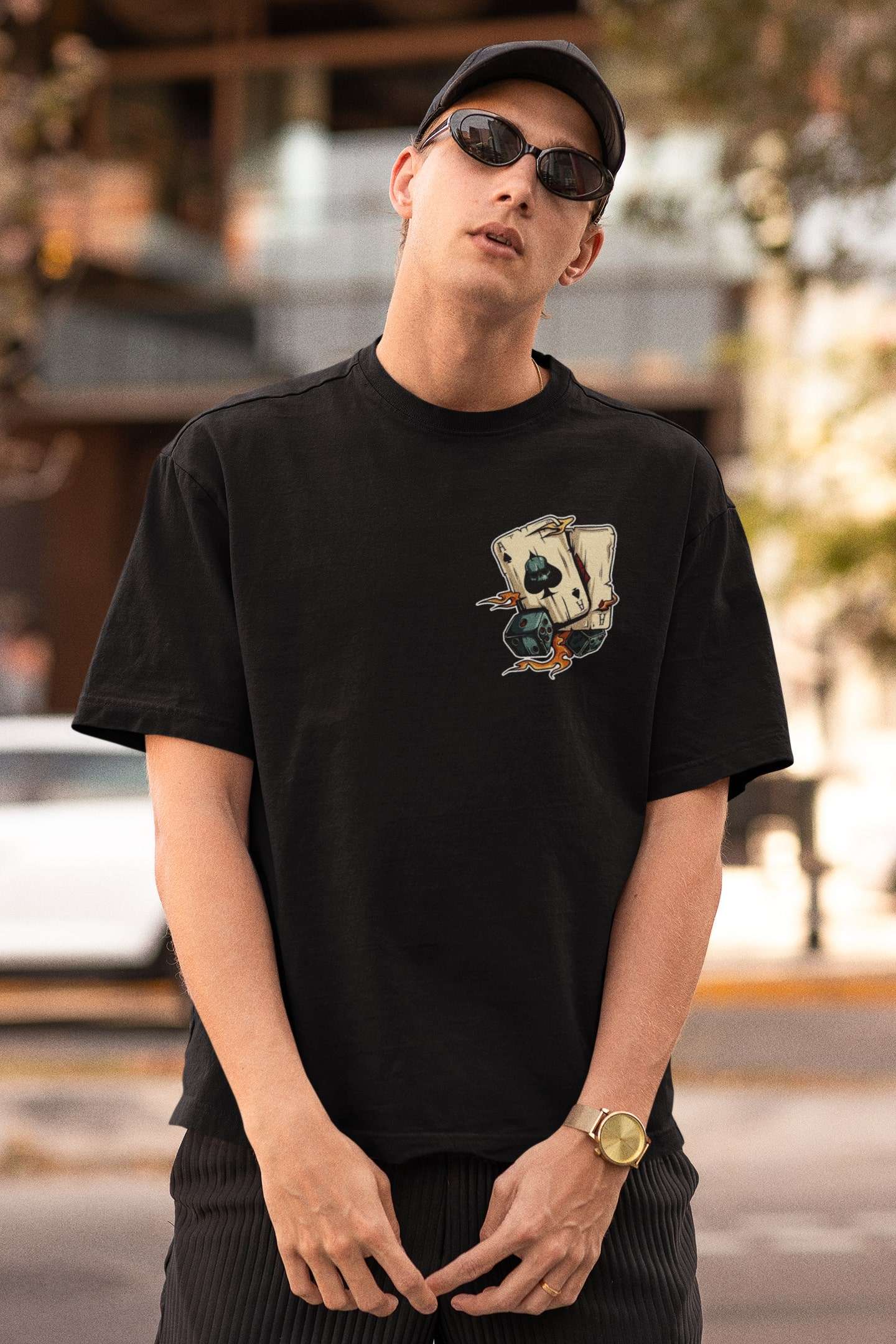 mockup-of-a-man-wearing-an-oversized-t-shirt-and-sunglasses-m25272 (8) Oversized T-shirt Online